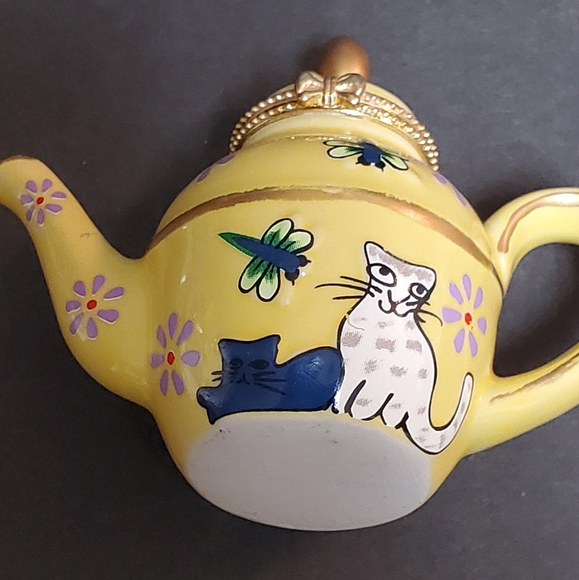 Porcelain Teapot Trinket Box - Picture 8 of 9